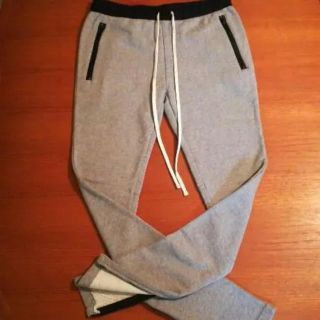 フィアオブゴッド(FEAR OF GOD)のFOG Essentials Drawstring Pants gray(サルエルパンツ)