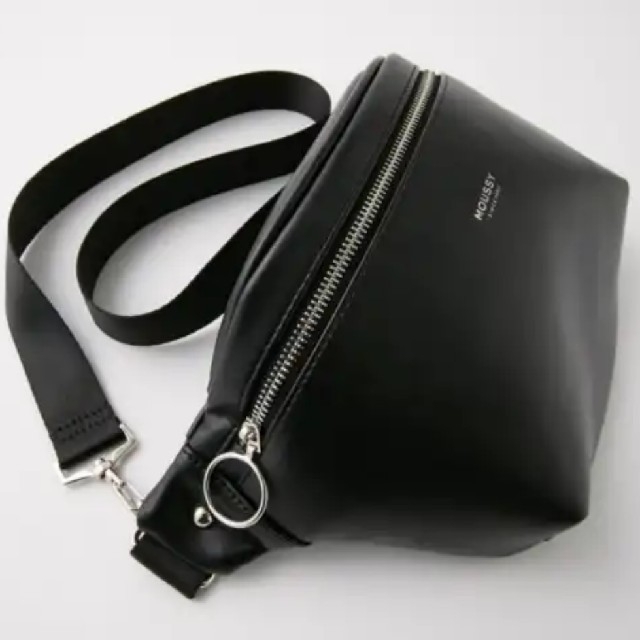 moussy(マウジー)の新品ブラックWAIST&SHOULDERバッグ※圧縮しラクマパック郵送の条件価格 レディースのバッグ(ボディバッグ/ウエストポーチ)の商品写真