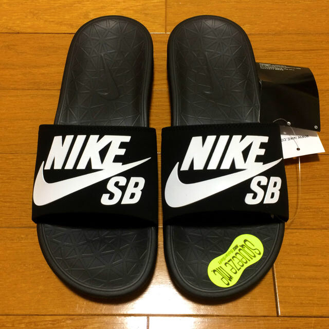 NIKE(ナイキ)の【新品】NIKE BENASSI SOLARSOFT SB サンダル 26 メンズの靴/シューズ(サンダル)の商品写真