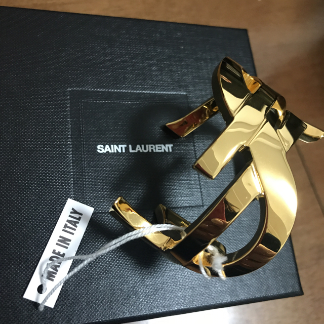 Saint Laurent(サンローラン)のSAINT LAURENT バングル ブレスレット ゴールド(新品) レディースのアクセサリー(ブレスレット/バングル)の商品写真