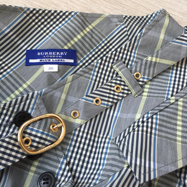 BURBERRY(バーバリー)の売り切り特別価格♡《美品》Blue label  ベルト付タックフレアスカート レディースのスカート(ひざ丈スカート)の商品写真