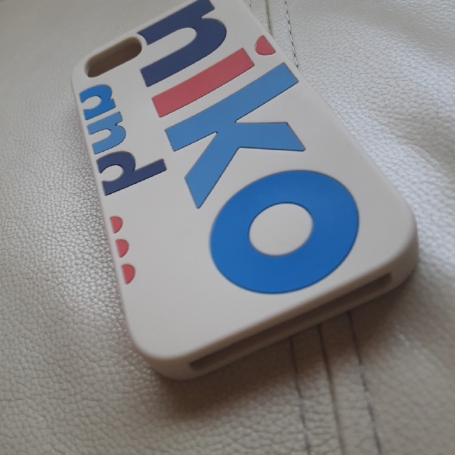 niko and...(ニコアンド)のiPhoneケース スマホ/家電/カメラのスマホアクセサリー(iPhoneケース)の商品写真