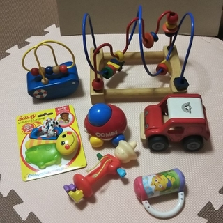 サッシー(Sassy)のガラガラ 舐め太郎 Sassy 木製の車 ルーピング 知育玩具 おもちゃセット(知育玩具)