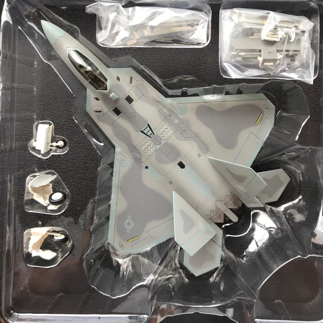 HM製 Lockheed F-22 Raptor エンタメ/ホビーのおもちゃ/ぬいぐるみ(模型/プラモデル)の商品写真