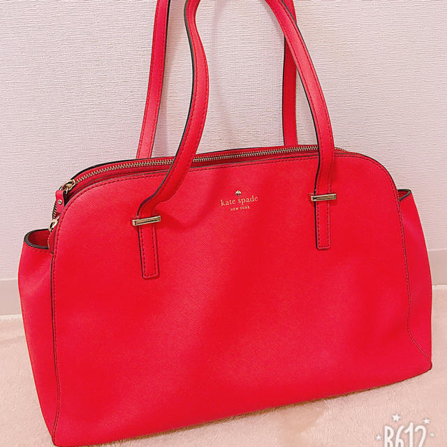 kate spade new york(ケイトスペードニューヨーク)の最終値下げ‼️kate♠️spade ハンドバッグ❤︎ レディースのバッグ(ハンドバッグ)の商品写真