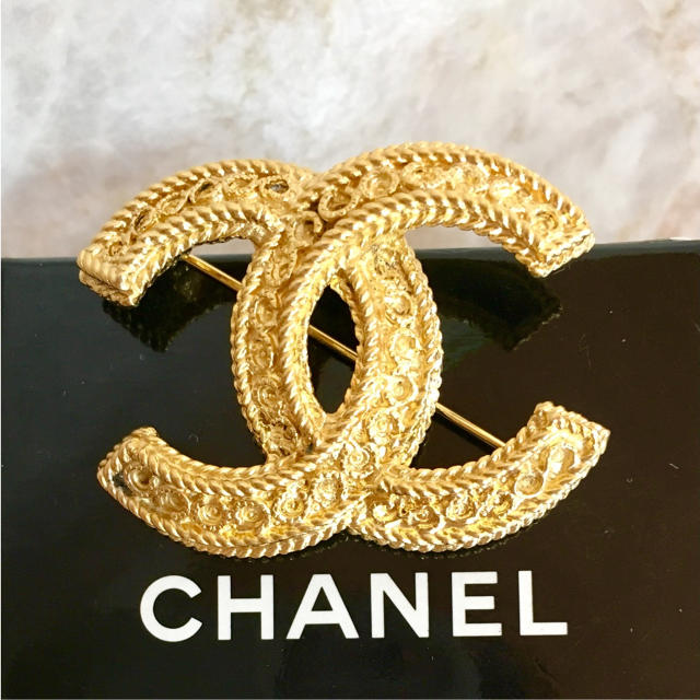 CHANEL - 正規品 シャネル ブローチ ゴールド ココマーク 金 すかし ヴィンテージ ロゴの通販 by ☆ハーベスト☆｜シャネルならラクマ