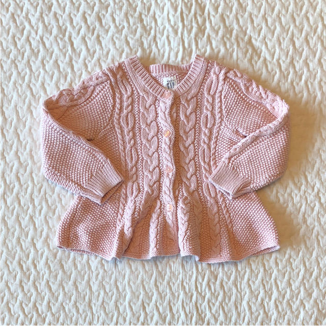 babyGAP(ベビーギャップ)の新品同様☆baby GAP ☆ケーブルカーディガン 18-24 M キッズ/ベビー/マタニティのキッズ服女の子用(90cm~)(カーディガン)の商品写真