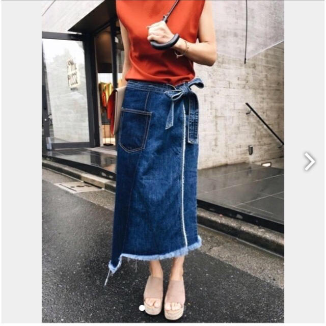 Ameri VINTAGE(アメリヴィンテージ)の【新品未使用】REMAKE DENIM SKIRT レディースのスカート(ひざ丈スカート)の商品写真