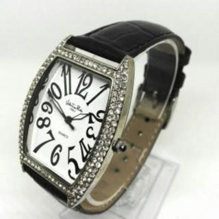 バレンチノ ルーディー ブラックベルト 腕時計 美品(腕時計)