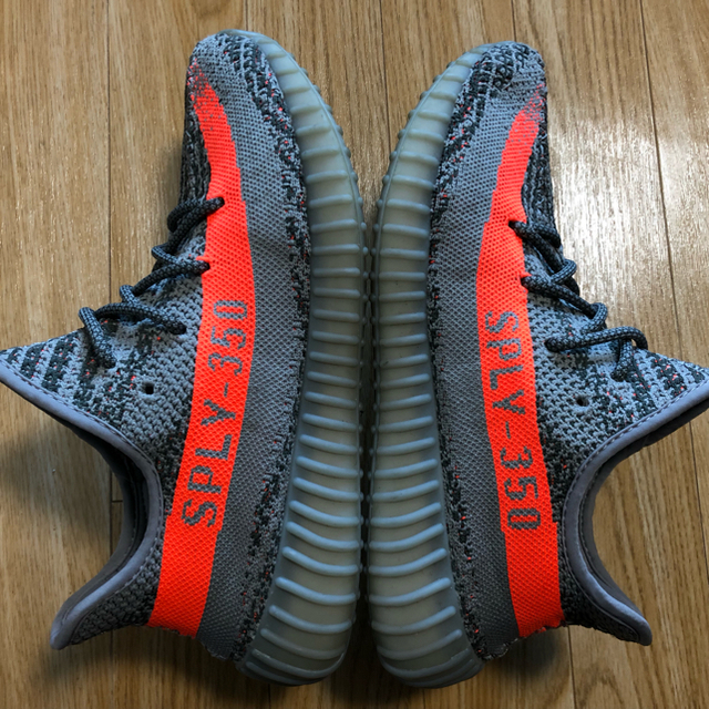 adidas yeezy boost 350v2スニーカー