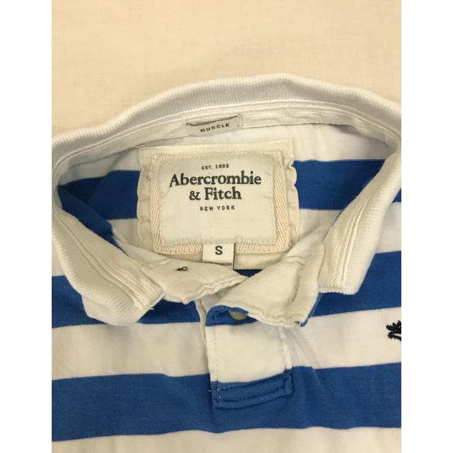 Abercrombie&Fitch(アバクロンビーアンドフィッチ)のボーダー ポロシャツ メンズのトップス(ポロシャツ)の商品写真