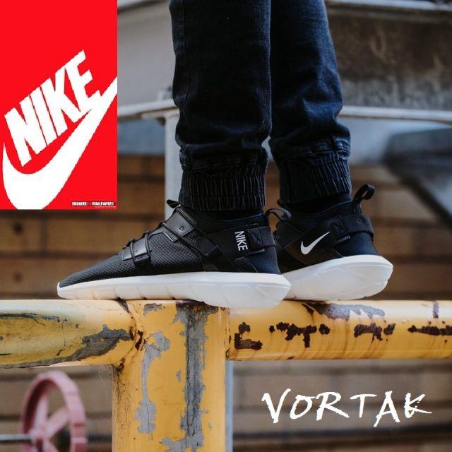 美品  ナイキ　スニーカー  NIKE VORTAK　26cm