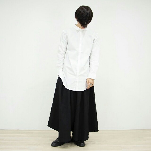 Unisex 裾変形 アーチヘム ロングシャツ 白 の通販 By Lovekou6310 S Shop ラクマ