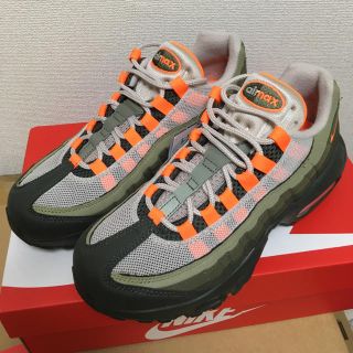 ナイキ(NIKE)の【24cm】 ナイキ エアマックス95  トータルオレンジ(スニーカー)