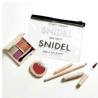 スナイデル(SNIDEL)のsweet 10月号付録 SNIDEL 秋色コスメセット
＆クリアポーチ(コフレ/メイクアップセット)