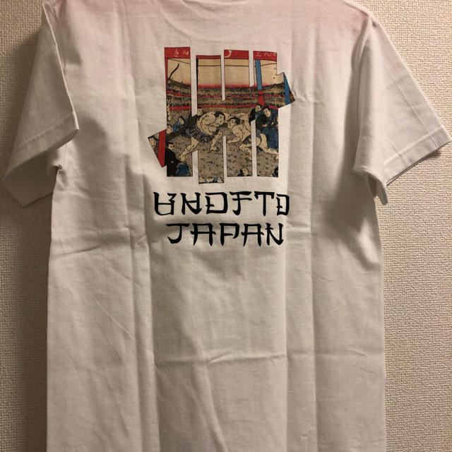 UNDEFEATED(アンディフィーテッド)の専用 S M 各一枚 メンズのトップス(Tシャツ/カットソー(半袖/袖なし))の商品写真