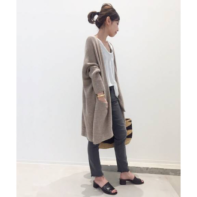 L'Appartement DEUXIEME CLASSE(アパルトモンドゥーズィエムクラス)の【LAUREN MANOOGIAN】WIDE Knit Cardigan レディースのトップス(カーディガン)の商品写真