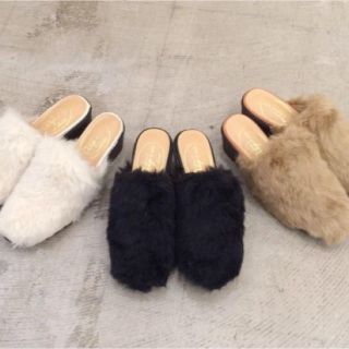 ダブルクローゼット(w closet)のファーサンダル ダブルクローゼット ファーサボ M スリッパ サンダル ブラック(サンダル)