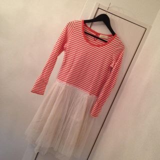 ダブルクローゼット(w closet)のwclosetボーダーチュールワンピ(ひざ丈ワンピース)