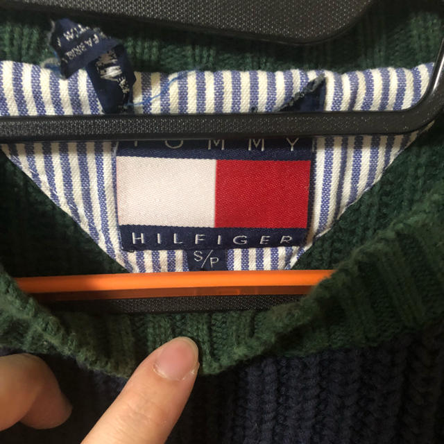 TOMMY HILFIGER(トミーヒルフィガー)のTOMMY HILFIGER ニット メンズのトップス(ニット/セーター)の商品写真