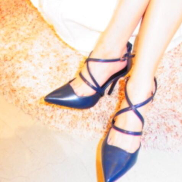 GYDA(ジェイダ)のクロスストラップパンプス👠 レディースの靴/シューズ(ハイヒール/パンプス)の商品写真