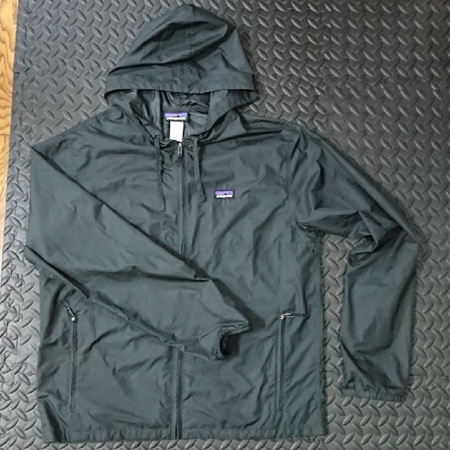 patagonia(パタゴニア)のpatagonia パタゴニア ライトアンドバリアブル ナイロンブルゾン メンズのジャケット/アウター(ナイロンジャケット)の商品写真