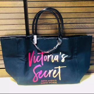 ヴィクトリアズシークレット(Victoria's Secret)のヴィクトリアシークレット 新品 新作 2018 鞄  NY購入  トートバッグ(トートバッグ)