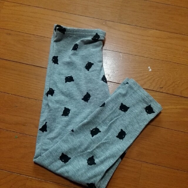 Old Navy(オールドネイビー)の専用!!OLDNAVYｵｰﾙﾄﾞﾈｲﾋﾞｰ 猫柄スパッツ （6〜7）120 キッズ/ベビー/マタニティのキッズ服女の子用(90cm~)(パンツ/スパッツ)の商品写真