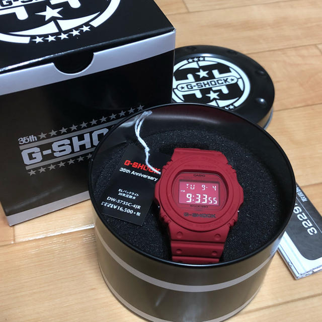 G-SHOCK(ジーショック)の新品 G-SHOCK DW-5735C-4JR 35周年RED OUT限定モデル メンズの時計(腕時計(デジタル))の商品写真