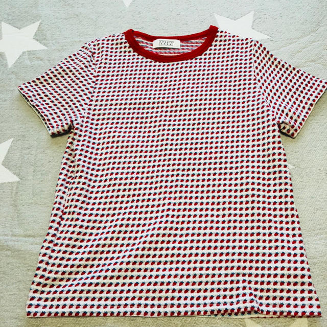 LOWRYS FARM(ローリーズファーム)のローリーズファーム  いちご Tシャツ レディースのトップス(Tシャツ(半袖/袖なし))の商品写真