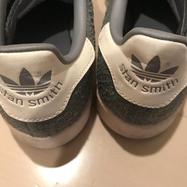 adidas(アディダス)のadidas stansmith グレー 23cm レディースの靴/シューズ(スニーカー)の商品写真