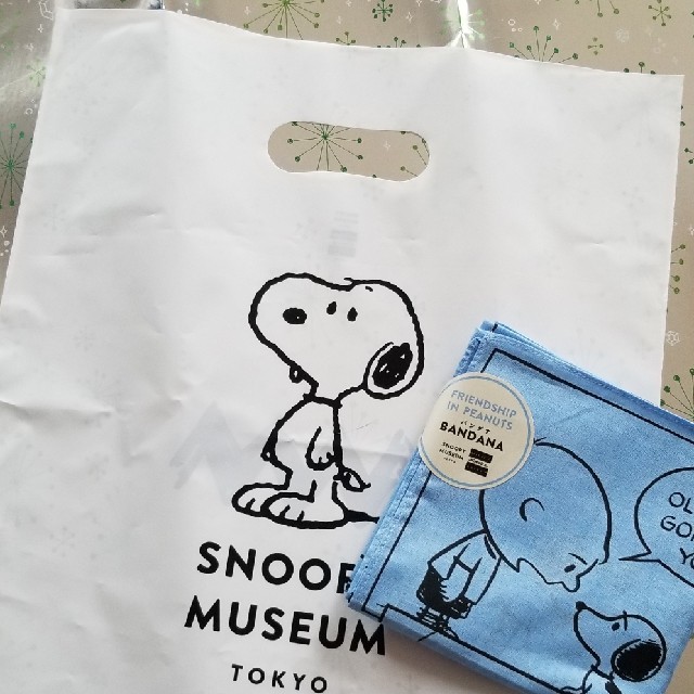 SNOOPY(スヌーピー)のスヌーピーミュージアム　バンダナ レディースのファッション小物(バンダナ/スカーフ)の商品写真