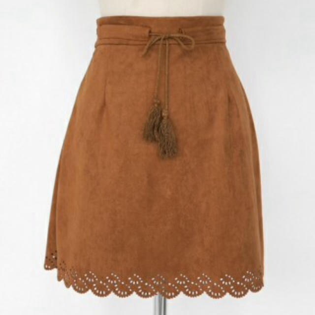 dholic(ディーホリック)のDHOLICのスエードライクパンチングミニスカート レディースのスカート(ミニスカート)の商品写真