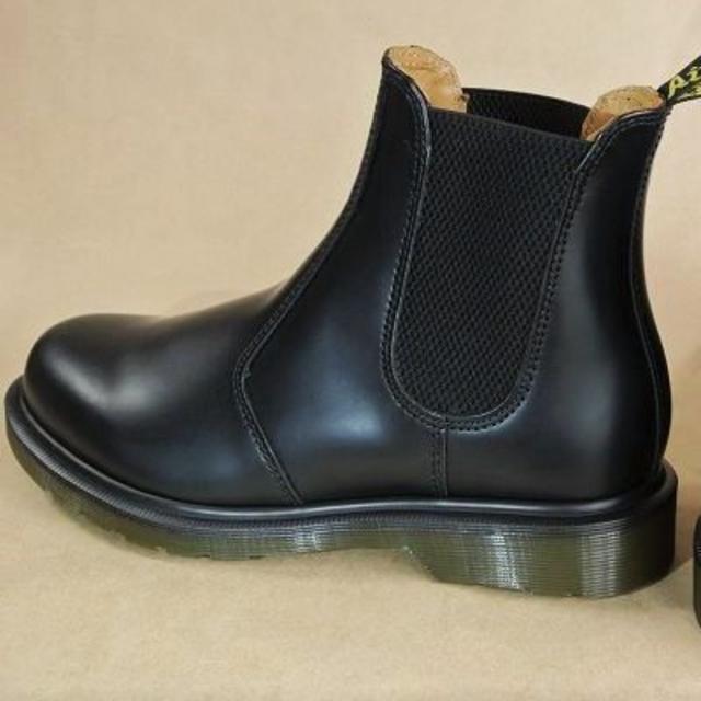 Dr.Martens(ドクターマーチン)のDr.Martensサイドゴアブーツ黒本革No.2976 UK6.0 (TH) メンズの靴/シューズ(ブーツ)の商品写真