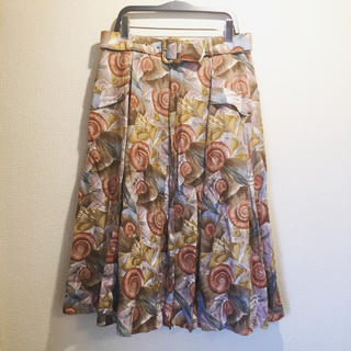 サンタモニカ(Santa Monica)の古着 80〜90s vintage フレア スカート ベルト 付き(ひざ丈スカート)