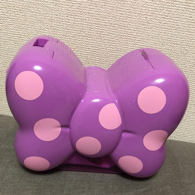 Disney(ディズニー)の♡ミニーマウスのリボン型  ポップコーン入れ♡ エンタメ/ホビーのおもちゃ/ぬいぐるみ(キャラクターグッズ)の商品写真