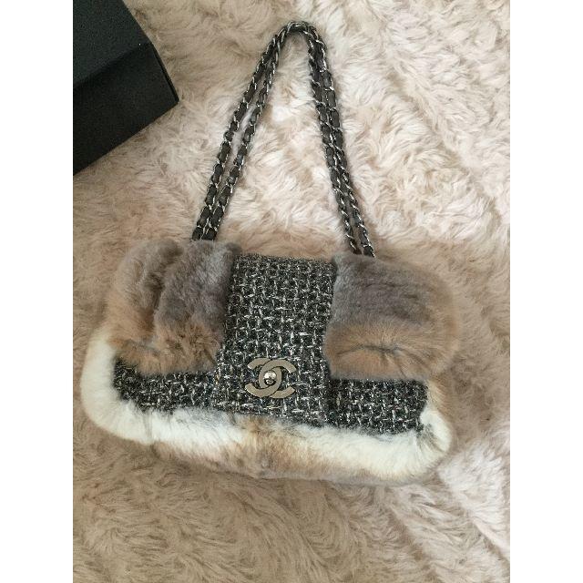 CHANEL(シャネル)のシャネル CHANEL　ラパンファー　可愛いバッグ レディースのバッグ(ハンドバッグ)の商品写真