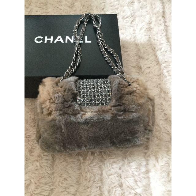 CHANEL(シャネル)のシャネル CHANEL　ラパンファー　可愛いバッグ レディースのバッグ(ハンドバッグ)の商品写真