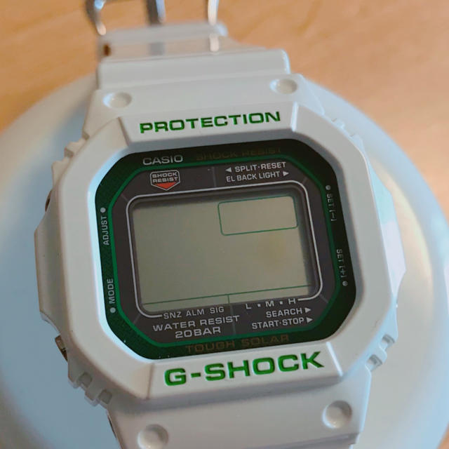 G-SHOCK CASIO タフソーラーの通販 by mochio1023's shop|ジーショックならラクマ - G-SHOCK G-5600GR-7JF ホワイト 総合評価