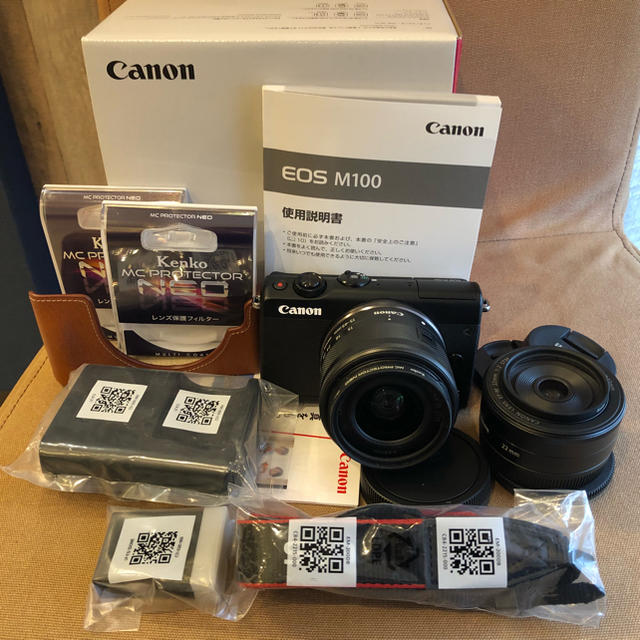 Canon EOS M100