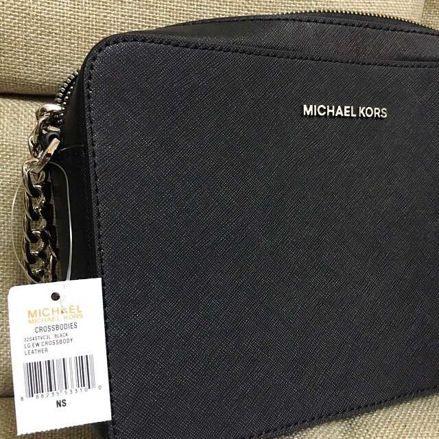 【新品】MICHAEL KORS　クロスボディ ショルダーバッグ