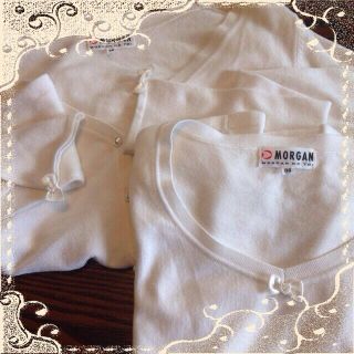 モーガン(MORGAN)のリボン🎀パールボタン  ツインニット(アンサンブル)