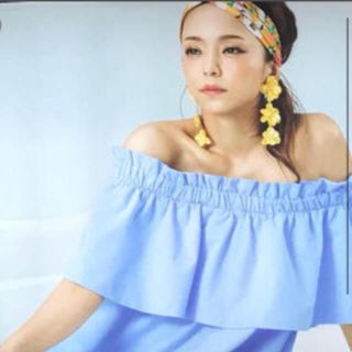 エイチアンドエム(H&M)の新品未使用☆安室奈美恵 H＆M コラボ オフショルダーワンピース(ミニワンピース)