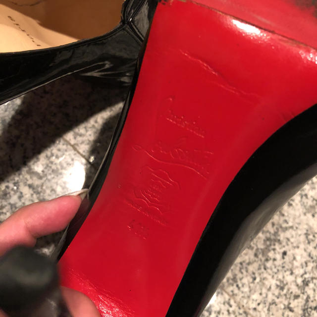 Christian Louboutin(クリスチャンルブタン)のクリスチャンルブタン❤️パテントパンプス❤️超美品 レディースの靴/シューズ(ハイヒール/パンプス)の商品写真