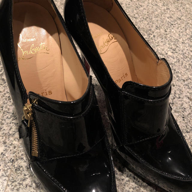 Christian Louboutin(クリスチャンルブタン)のクリスチャンルブタン❤️パテントパンプス❤️超美品 レディースの靴/シューズ(ハイヒール/パンプス)の商品写真