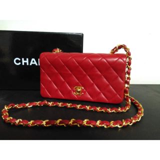 シャネル(CHANEL)の♡CHANEL レッド  赤 ミニマトラッセ 正規品♡(ショルダーバッグ)