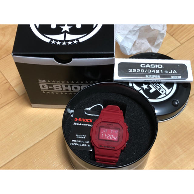 G-SHOCK(ジーショック)の新品 G-SHOCK 35周年 DW-5635C-4JR RED OUT限定 メンズの時計(腕時計(デジタル))の商品写真