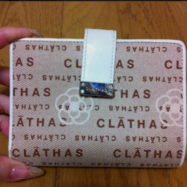 CLATHAS(クレイサス)のCLATHAS 財布 レディースのファッション小物(財布)の商品写真