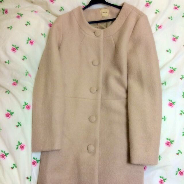 MIIA(ミーア)のMIIAノーカラーコート♡お値下げ レディースのジャケット/アウター(ロングコート)の商品写真