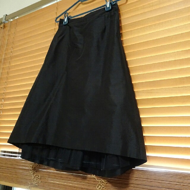 IENA(イエナ)の【美品】イエナ シルク 黒 スカート レディースのスカート(ひざ丈スカート)の商品写真